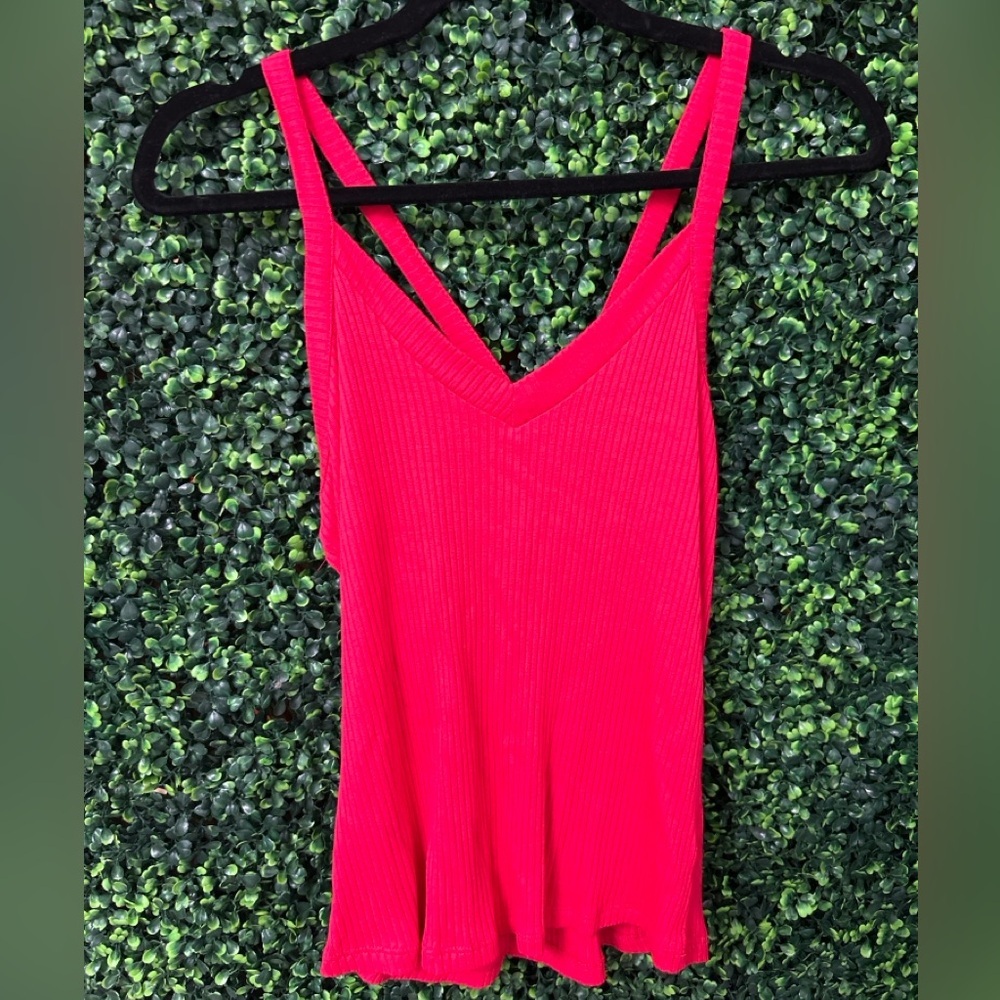 Red Zenana ribbed tank. Summer is coming stay cool with this cute tank.